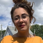 Holly C. - Black - round - metal