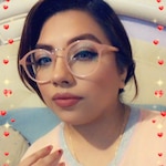 Crystal T. - Coral - round - plastic