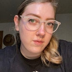 Chloe S. - Matte White - round - plastic