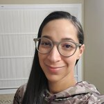 Leslie C. - Matte Green - round - plastic