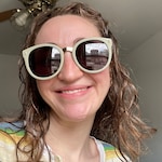 Miriam H. - Matte Olive - round - plastic-metal