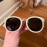 Valerie H. - Matte Olive - round - plastic-metal