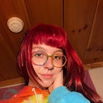 Janet N. - Rainbow - round - plastic