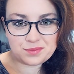 Amanda C. - Blue - oval - plastic