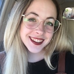 Gabrielle B. - Gold - oval - titanium