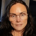 Samatha P. - Golden - square - metal