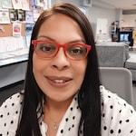 Jacqueline R. R. - Blue - oval - plastic