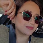 Lizbeth R. - Gold - geometric - metal