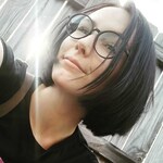 Jessica D. - Matte Black - round - plastic