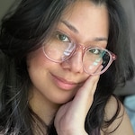 Cassandra B. - Pink - round - acetate