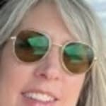 Gail A. - Gold - round - metal