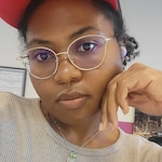 Andrea L. - Light Gold - horn - metal