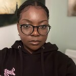 Chantal B. - Black - round - plastic-metal