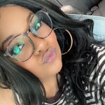 genevieve N. - Floral - round - plastic