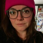 Tabitha B. - Black - round - plastic