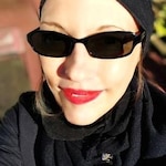Amy S. -  Black  - oval - plastic