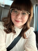 Kayla L. - Golden - round - metal