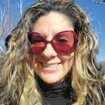Josianne L. - Burgundy - horn - plastic