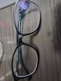 Shauna W. - Black - rectangle - plastic