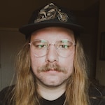 Hayden S. - Golden - round - metal